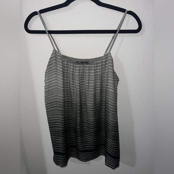 EUC Vince 100% Silk Green White Striped Lined Tank Small Lightweight - Picture 2 of 7